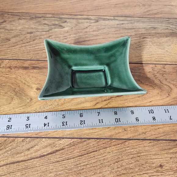 Vintage Green Rectangular Ceramic Dish Marked Ming Art M5 5.5" x 4.25" - Picture 6 of 8